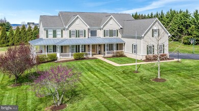 16735 Falconhurst Dr, Purcellville, VA 20132 - photo 2