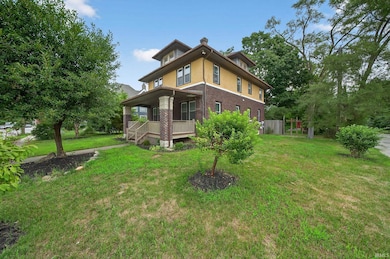 210 Chapin St, South Bend, IN 46601 - photo 2