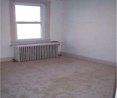 2309 Fairview St, Reading, PA 19609 - photo 4