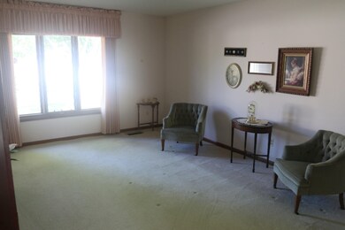 2a-Living room+