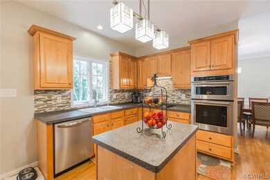 11193 Manor View Dr, Mechanicsville, VA 23116 - photo 7