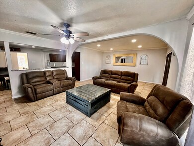 270 Dyna Dr, Houston, TX 77060 - photo 4