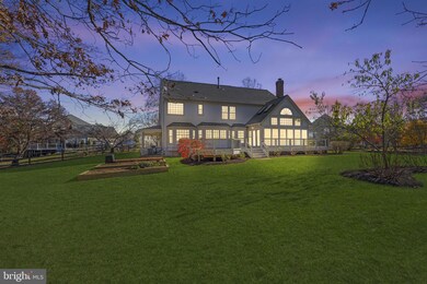 6852 Smithfield Ct, Centreville, VA 20120 - photo 4