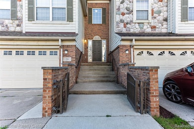 29 Lyons Ct unit 37, Dearborn, MI 48126 - photo 3