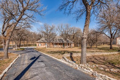 122 W Ridge St, Decatur, TX 76234 - photo 2