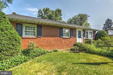 274 Sprecher Rd, Lancaster, PA 17603 - photo 2