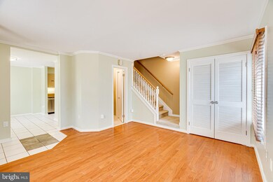 10842 Whiterim Dr, Potomac, MD 20854 - photo 5