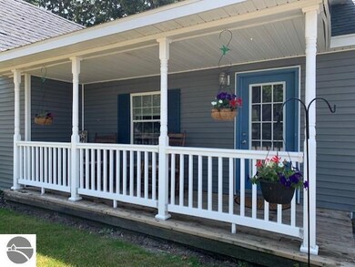 218 E Saginaw St, Au Gres, MI 48703 - photo 2