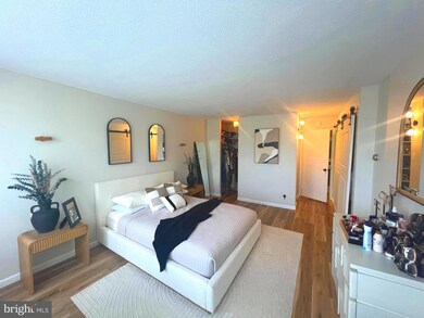 Green Hill Condominiums unit EE617, Wynnewood, PA 19096 - photo 5