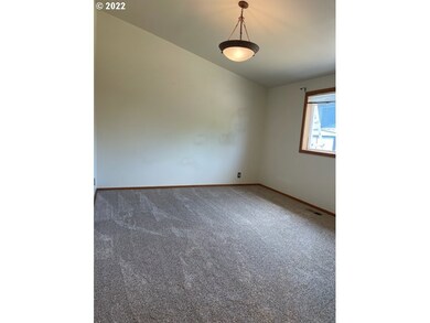 Bedroom, Primary