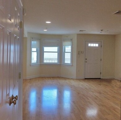 2 Lee Hill Rd unit 12, Roslindale, MA 02131 - photo 3