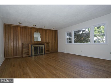 120 Lee Cir, Bryn Mawr, PA 19010 - photo 2