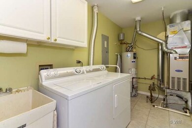 3051 Elaine Ct unit 213, Flossmoor, IL 60422 - photo 6