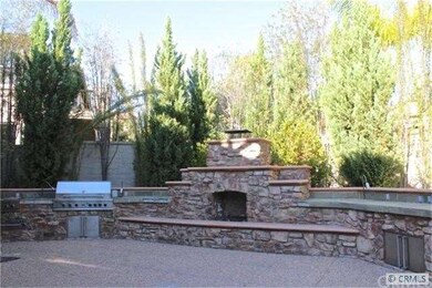 Enjoy outdoor entertaining and dining with your ne
