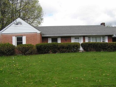 211 Vineyard Ave, Highland, NY 12528 - photo 3