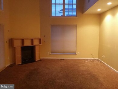 2783 Burrough Hill Ln, Woodbridge, VA 22191 - photo 4