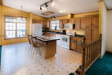 34 Roland Dr, Allenstown, NH 03275 - photo 3