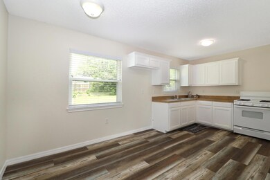 640 Pine St, Hurst, TX 76053 - photo 6