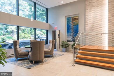 Lakeside Plaza Condominium unit 1022, Baileys Crossroads, VA 22041 - photo 5