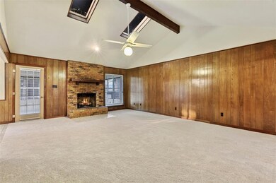 328 Stratford Dr, Hurst, TX 76054 - photo 7