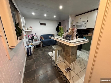 36 Poplar St, Lodi, NJ 07644 - photo 4