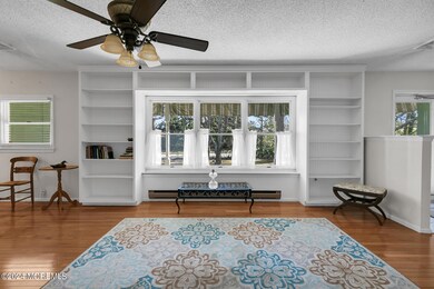 21 Ensor Pl Island Heights NJ 08732 USA-