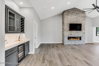 10_1817_River_Bend_Way010_mls