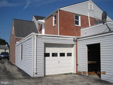 2405 N Greenhill Rd, Broomall, PA 19008 - photo 2