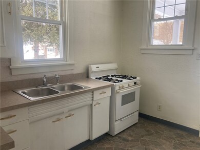 817 Ohio Ave, Midland, PA 15059 - photo 4