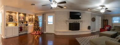 2004 Maplewood Dr, Gainesville, TX 76240 - photo 6