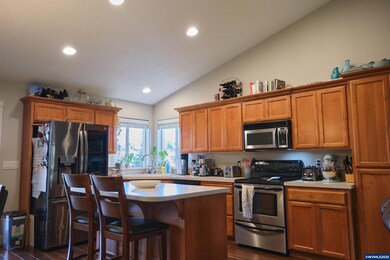 1437 Trent Ave N, Keizer, OR 97303 - photo 7