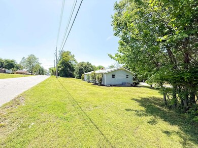 708 Cooper Estates Dr, Mountain Home, AR 72653 - photo 4