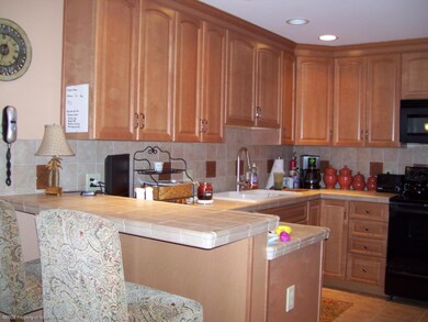 103 Beverly B 1b Dr, Archbald, PA 18403 - photo 3