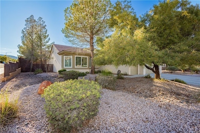 2032 Wolverine Ct, Henderson, NV 89052 - photo 3