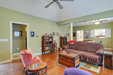 06-639 Camdenpark Dr