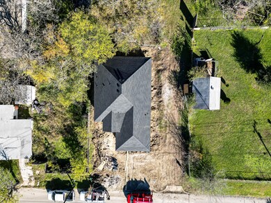 1004 N Clay St, Ennis, TX 75119 - photo 7