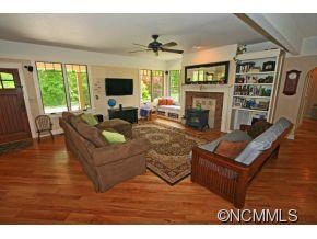 Light and Bright Living Room