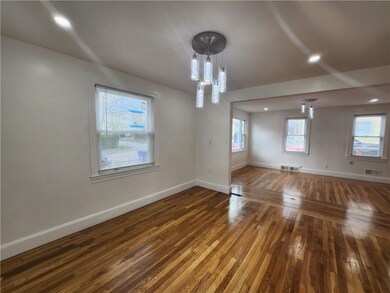 37 Hazel St, Pawtucket, RI 02860 - photo 7