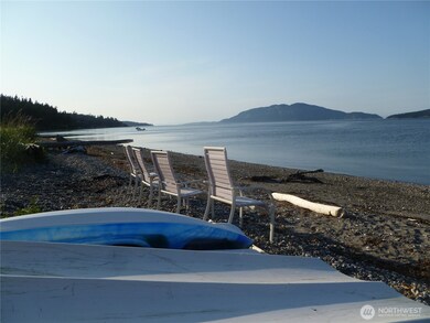 Gorgeous beach with views of many Islands, including Lummi Island here.  Much bigger with the naked eye.
