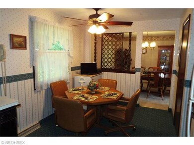 Kitchen eating area, shows easy access to Dining  