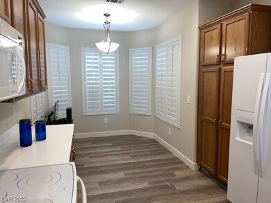Bay Window with Shutters, Laminate Flooring instal