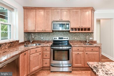 3057 S Buchanan St unit A1, Arlington, VA 22206 - photo 4