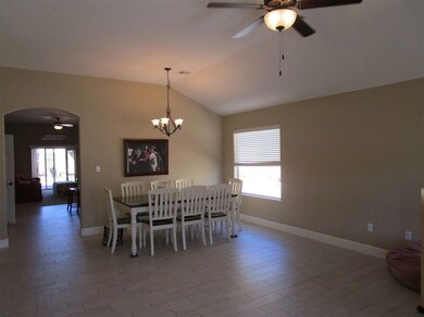 811 Shiprock, Alamogordo, NM 88310 - photo 2