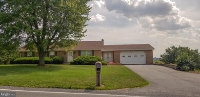 19233 Air View Rd, Hagerstown, MD 21742 - photo 2