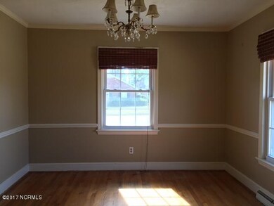 2401 Hardee IMG_4974