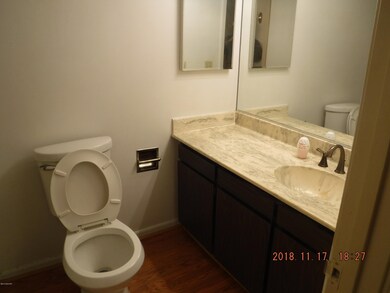 249 Ballantrae Ct unit A, Kalamazoo, MI 49006 - photo 5