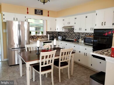 272 Perry St, Elkins Park, PA 19027 - photo 7