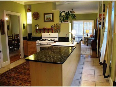 10 Taylor St, Warren, RI 02885 - photo 2