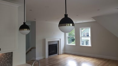 26 Chilcott Place unit 3, Jamaica Plain, MA 02130 - photo 6