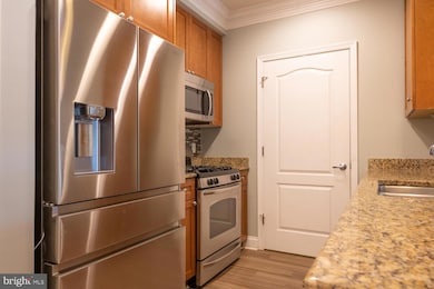 The Prescott unit 305, Alexandria, VA 22314 - photo 2